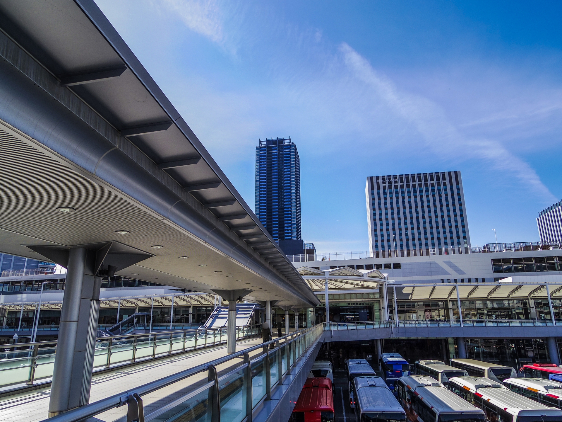 駅周辺の主要ホテル・提携パーキング前への配車