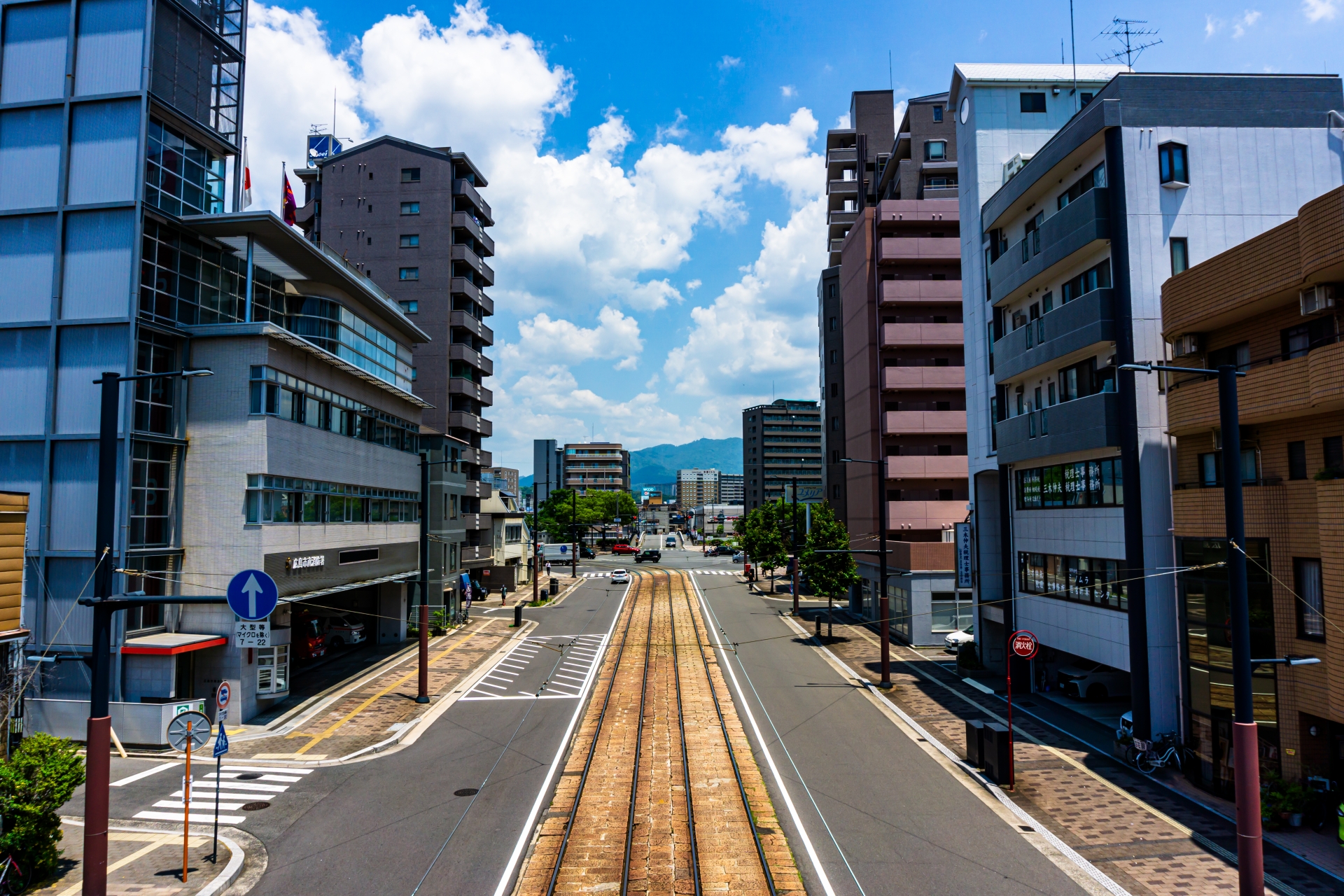 南区内各駅（JR広島駅南口周辺、広電宇品線沿線）での受け渡し